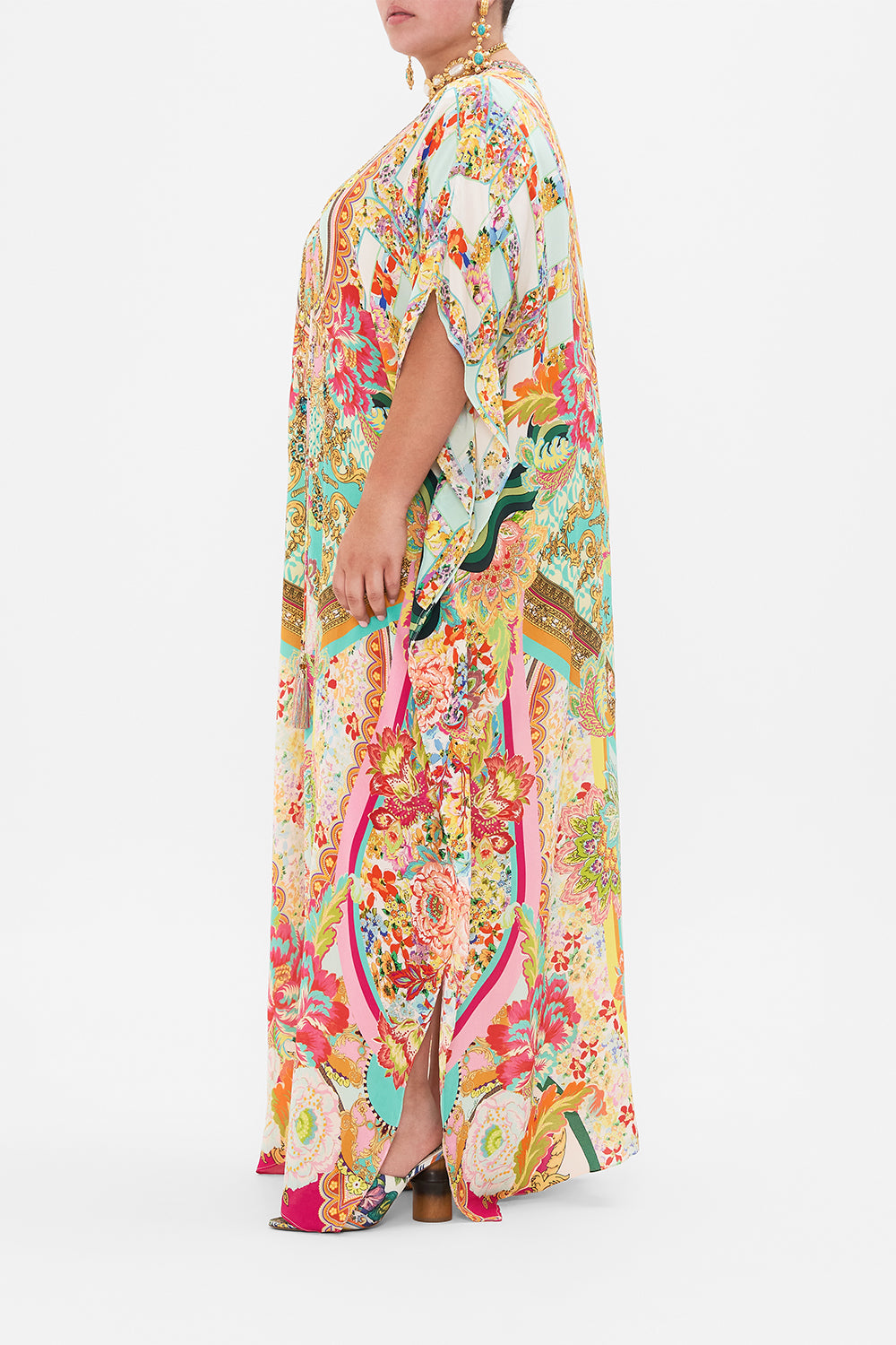 LACE UP KAFTAN AN ITALIAN WELCOME