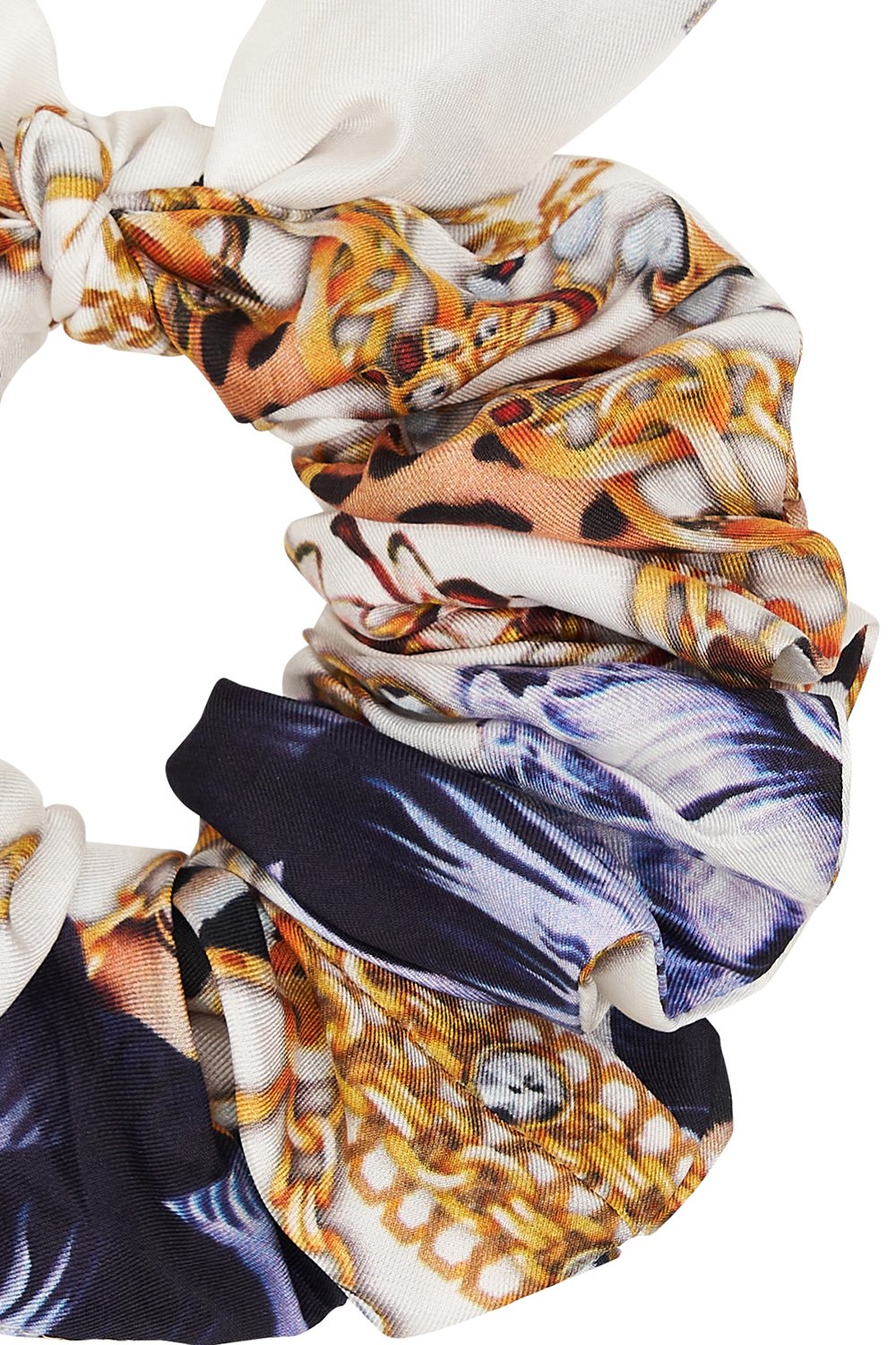 SCRUNCHIE REIGN SUPREME