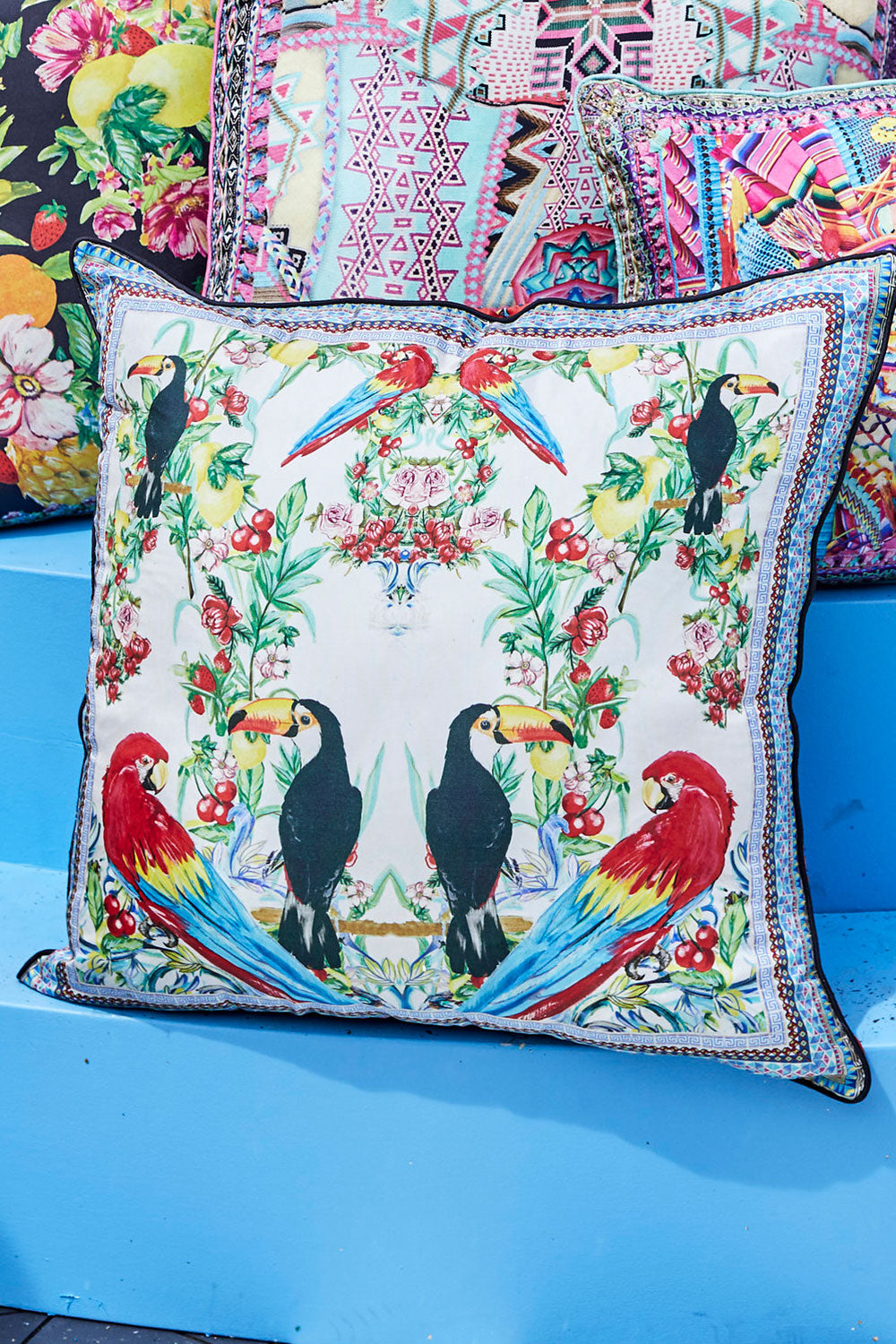 TOUCAN PLAY LARGE SQUARE CUSHION
