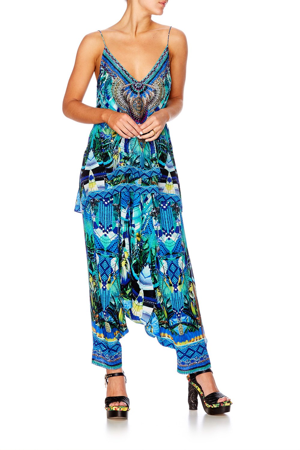 AMAZON AZURE MULTI LAYER V NECK TOP