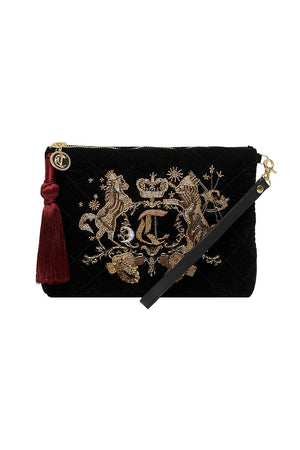 QUILTED VELVET CLUTCH DINING HALL DARLING