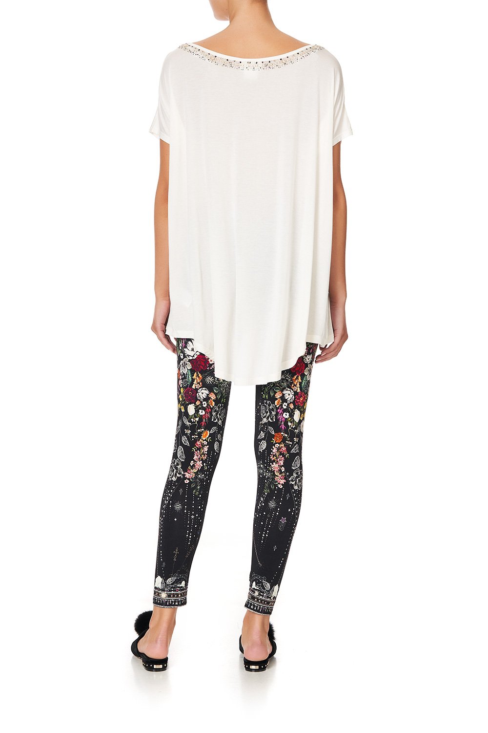 LOOSE FIT TEE - WHITE TO THE GYPSY