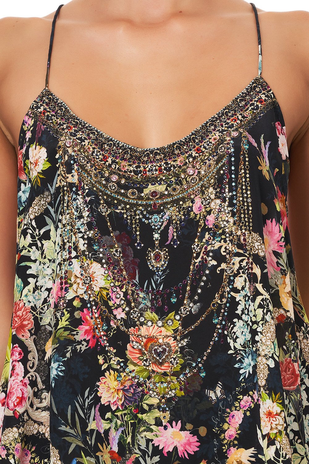 T BACK SHOESTRING TOP HAMPTON HIVE