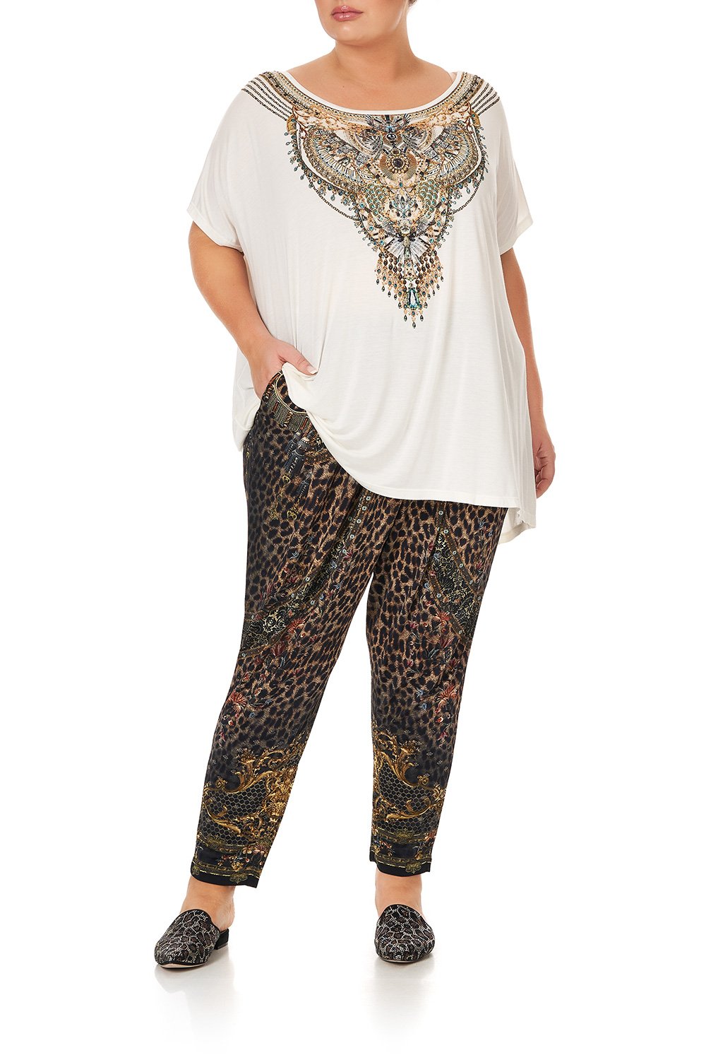 LOOSE FIT TEE GATES OF GLORY