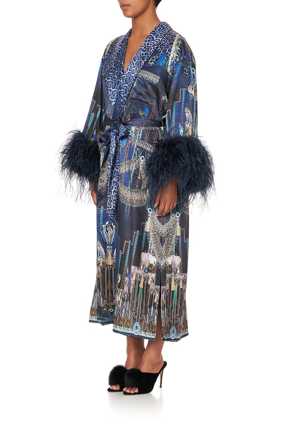 LONG ROBE WITH FLARED SLEEVE DRIPPING IN DECO