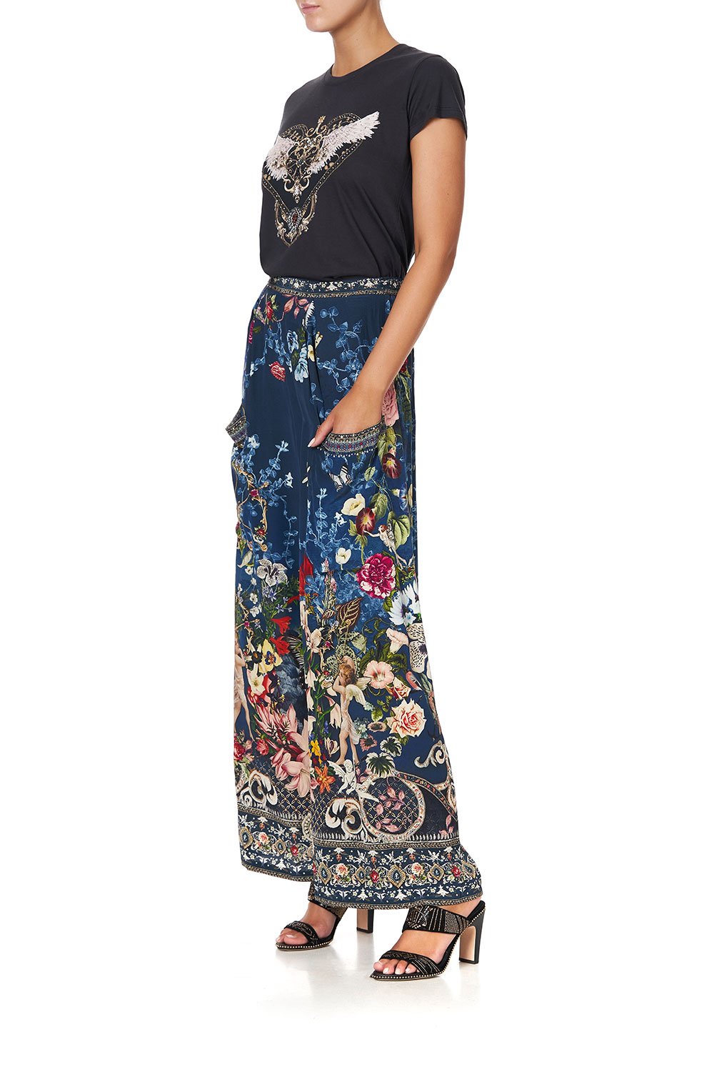 SLIM FIT ROUND NECK T-SHIRT DREAMS OF MIDSUMMER