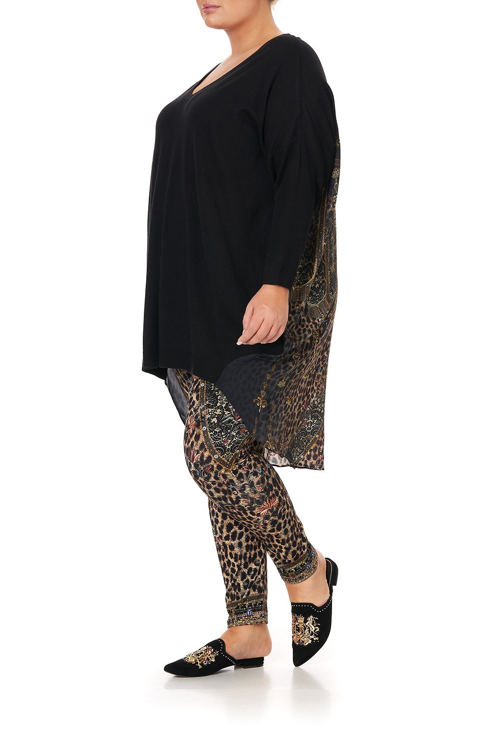 V NECK JUMPER WITH PRINT BACK ABINGDON PALACE