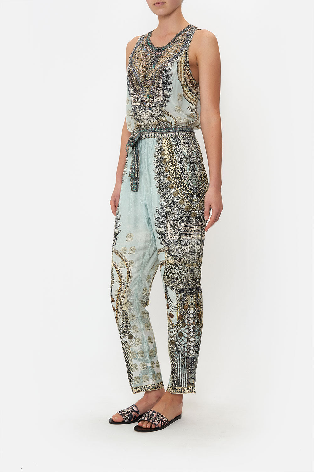 DROP CROTCH SLIM LEG PANT FREE ESPIRITU