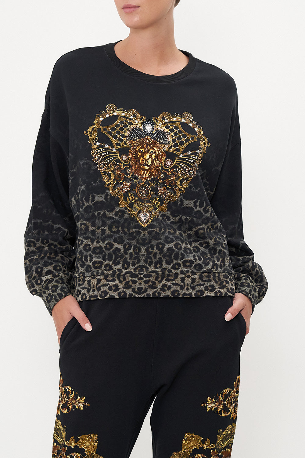 SHORT RELAXED SWEATER SHADOWS OF ARMADA LOUNGE