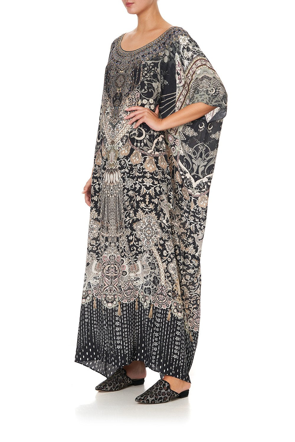 ROUND NECK KAFTAN DUST HER OFF