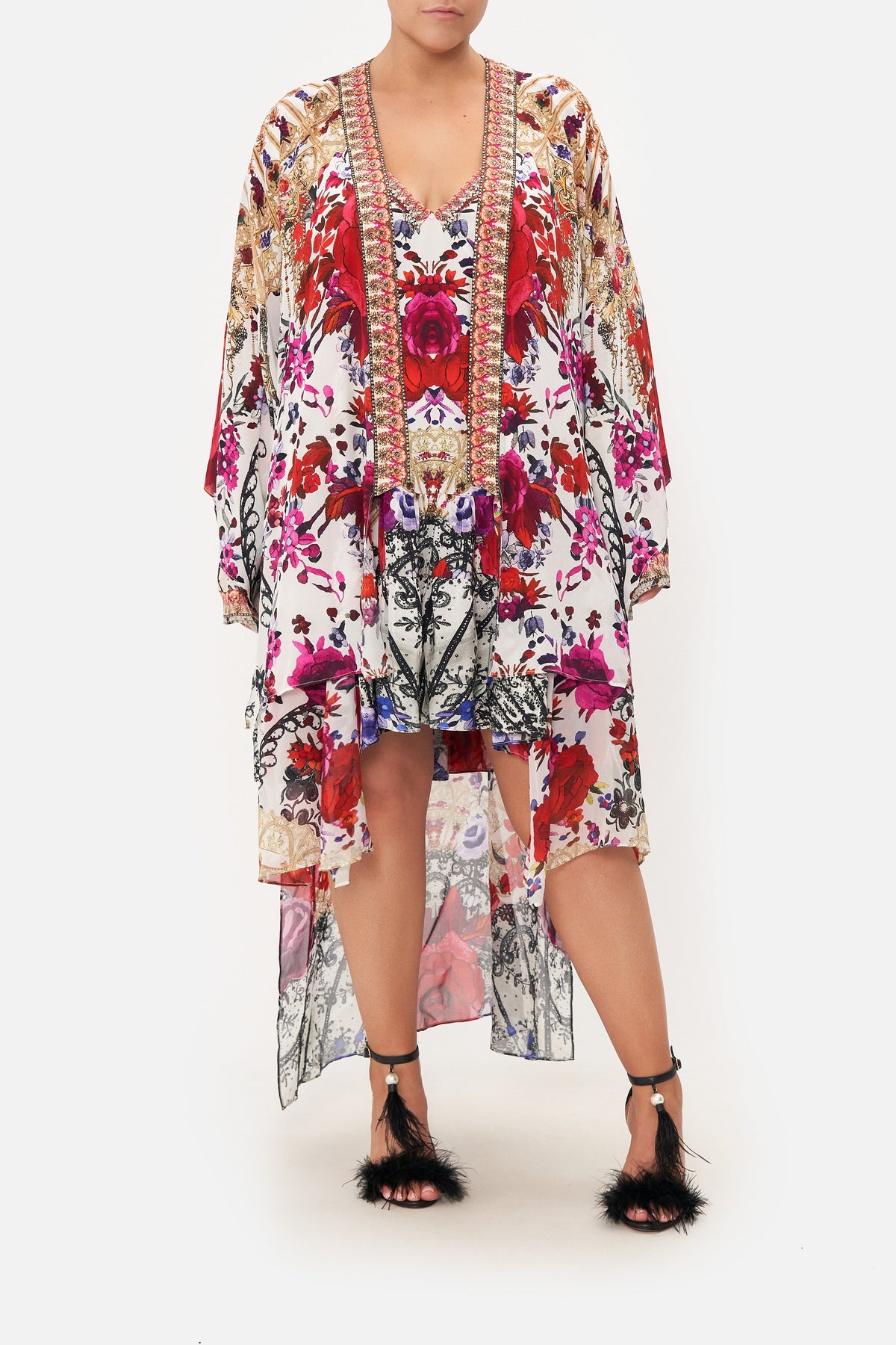 KIMONO WITH LONG UNDERLAYER REIGN OF ROSES