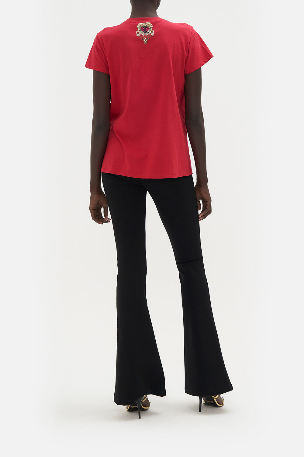 SLIM FIT ROUND NECK T-SHIRT VIEW FROM THE VEIL