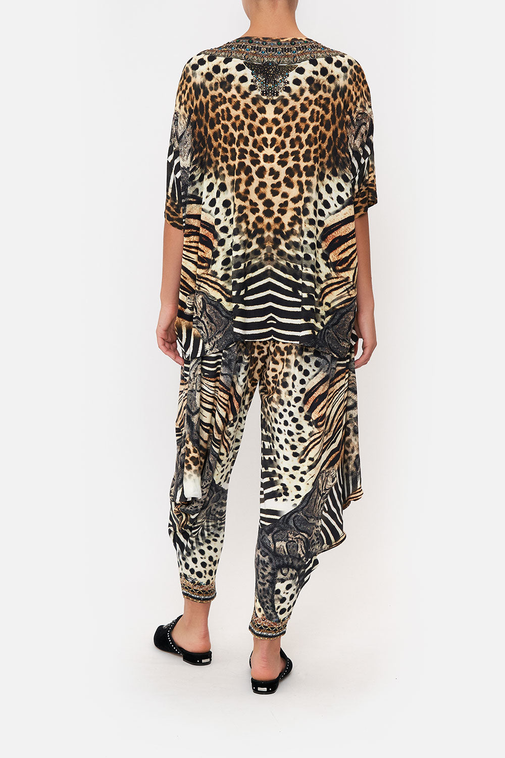 RELAXED FIT DROP SHOULDER TEE FOR THE LOVE OF LEO