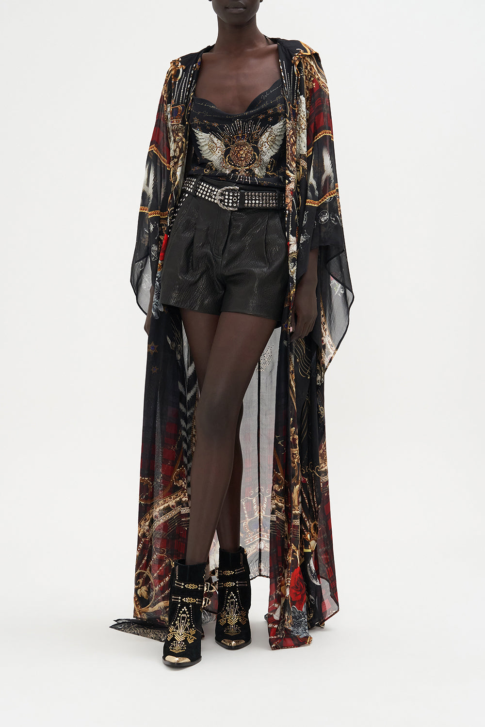 OVERSIZED ROBE DO I ENTERTAIN YOU