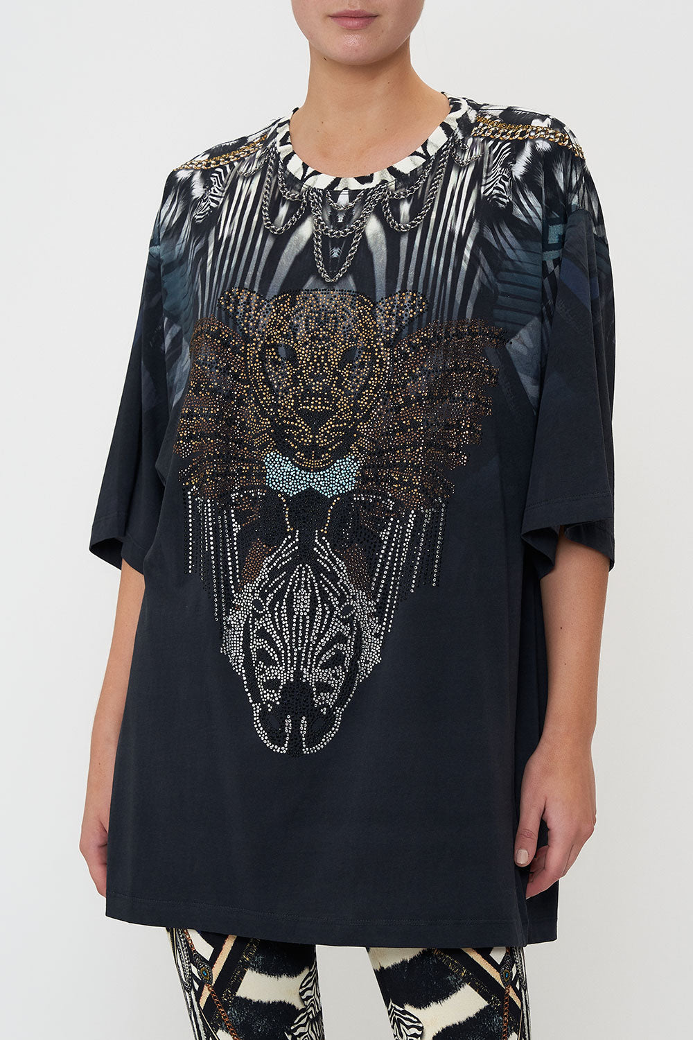 SUPER OVERSIZED TEE KNIGHT OF THE WILD