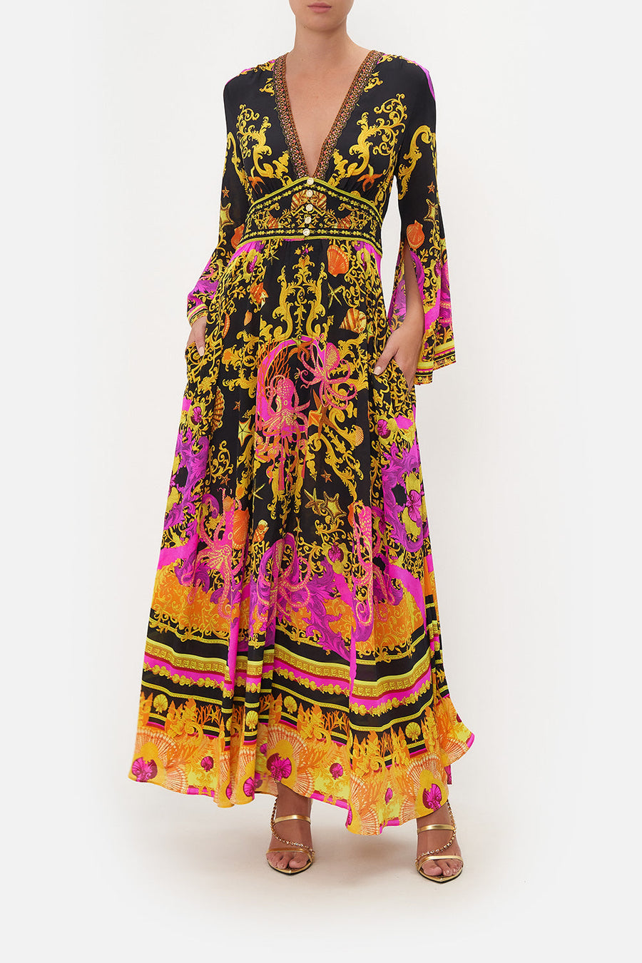 KIMONO SLEEVE DRESS WITH SHIRRING DETAIL DOMINICAN DECADENCE