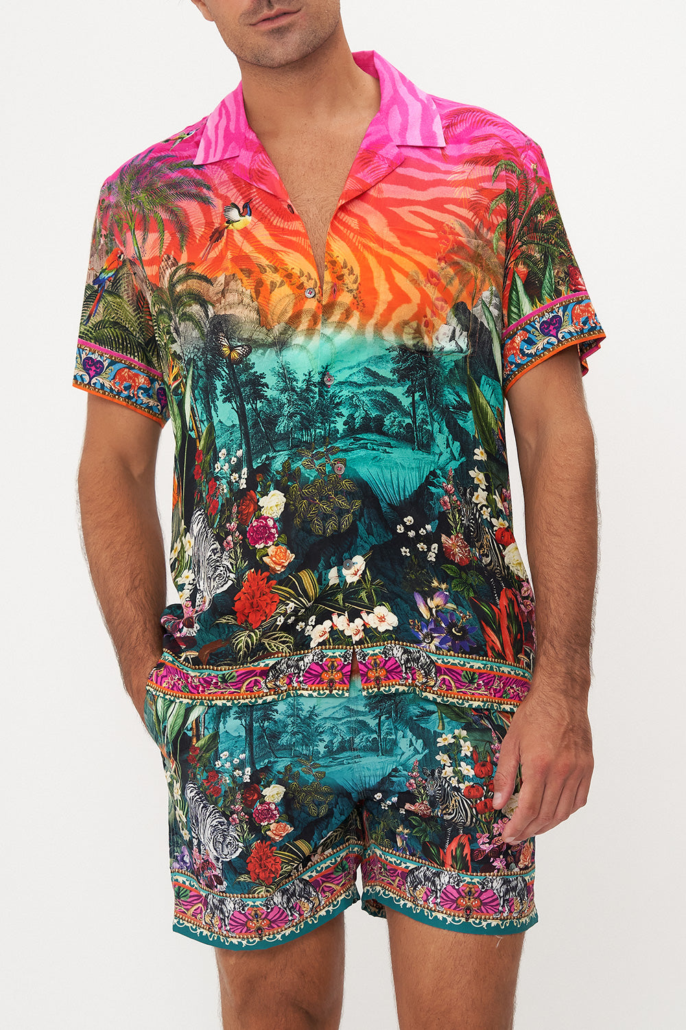 SHORT SLEEVE CAMP COLLARED SHIRT UNTAMED RUNAWAY