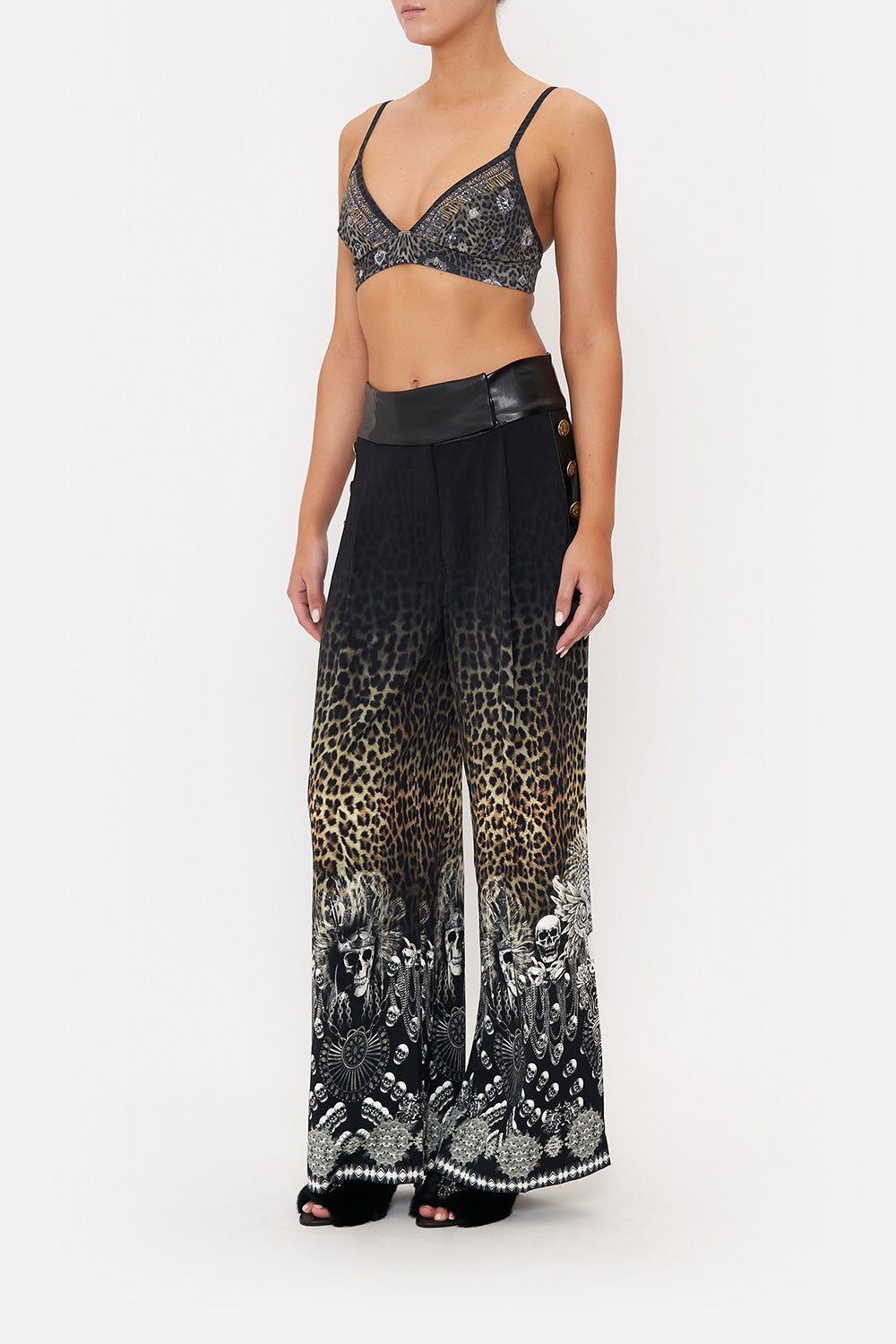 SOFT BRA WITH BACK CLIP ORDER OF DISORDER