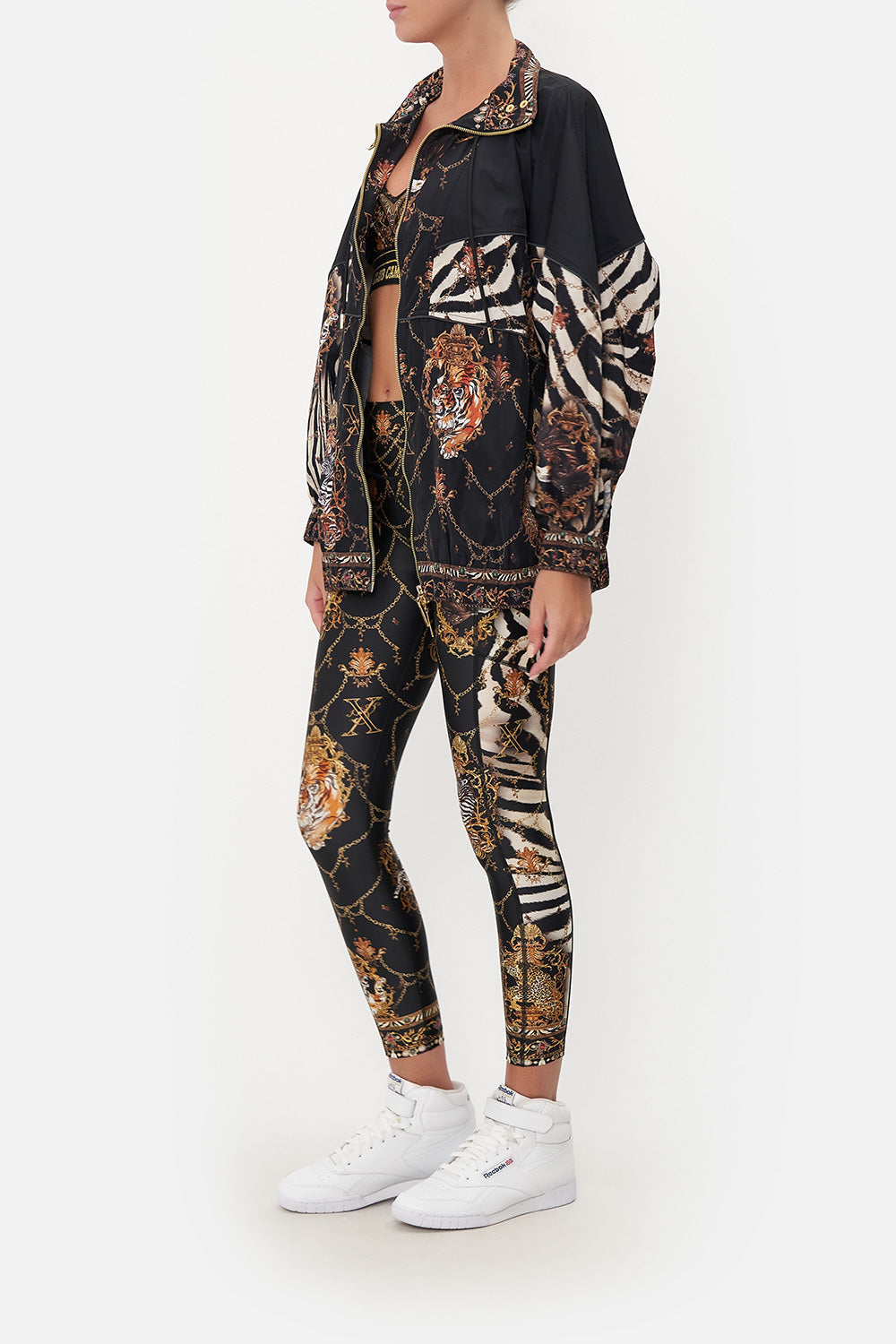 OVERSIZED ZIP FRONT HOODIE KNIGHTS OF JAGGIS TABLE