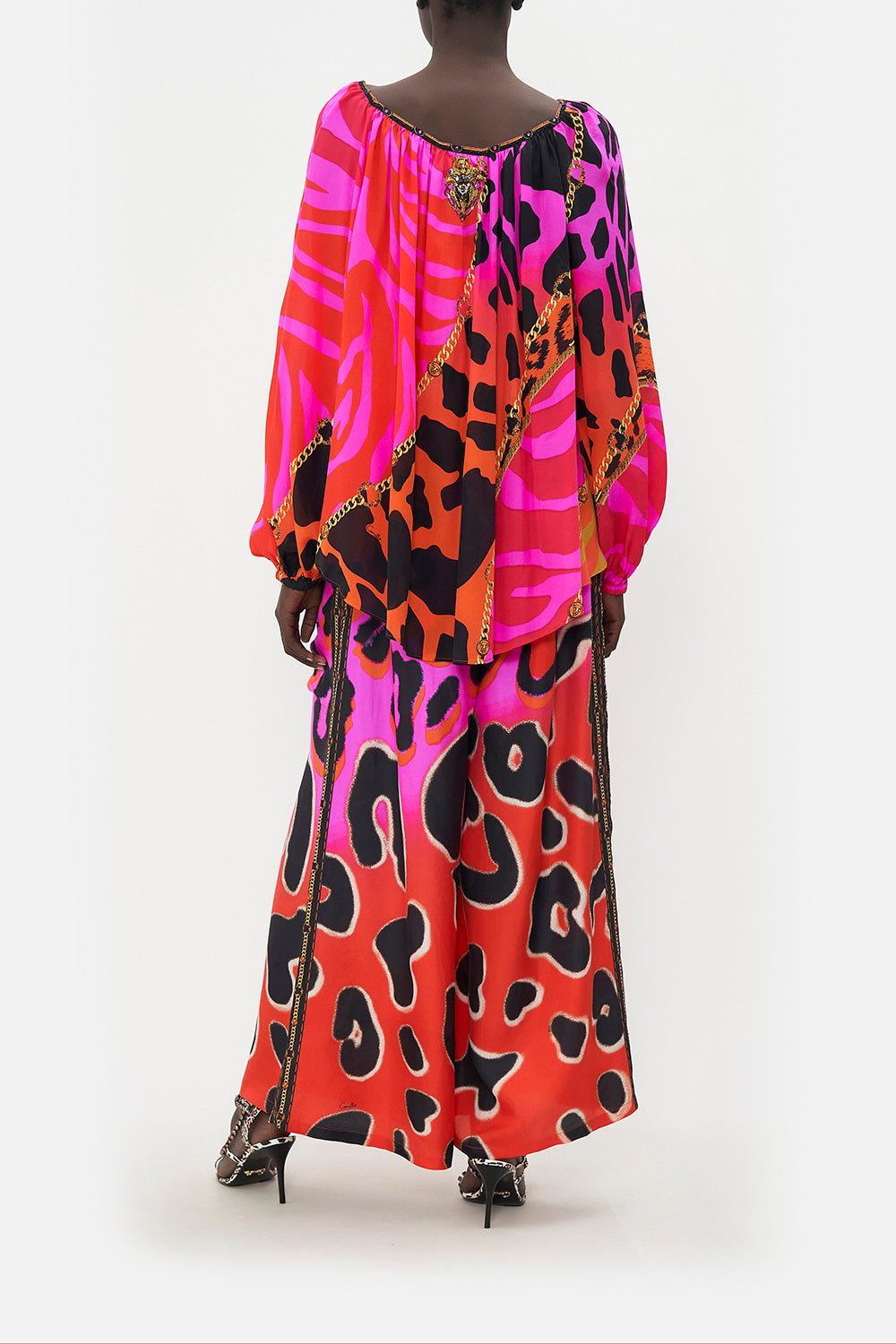 FLARED BLOUSON SLEEVE BLOUSE ALWAYS CHANGE YOUR SPOTS