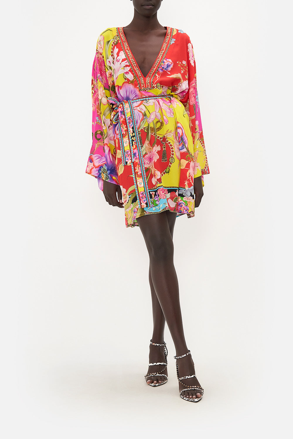 SHORT DEEP V KAFTAN WITH SLEEVE TABS THE BEETLES