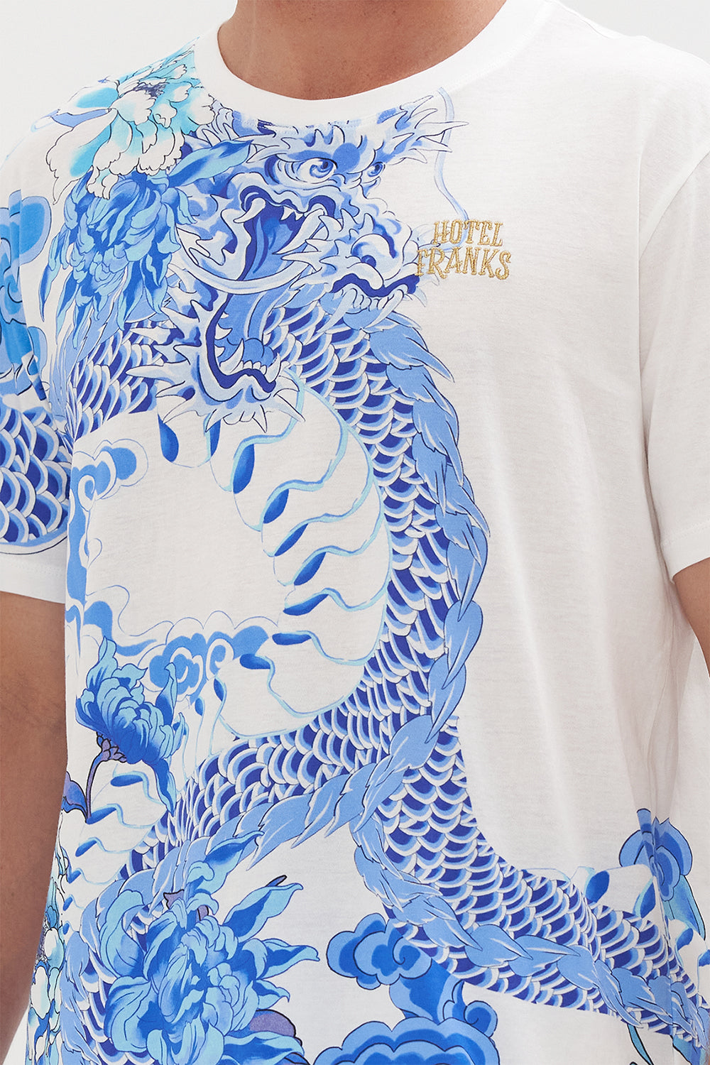 RELAXED FIT TEE HEART OF A DRAGON