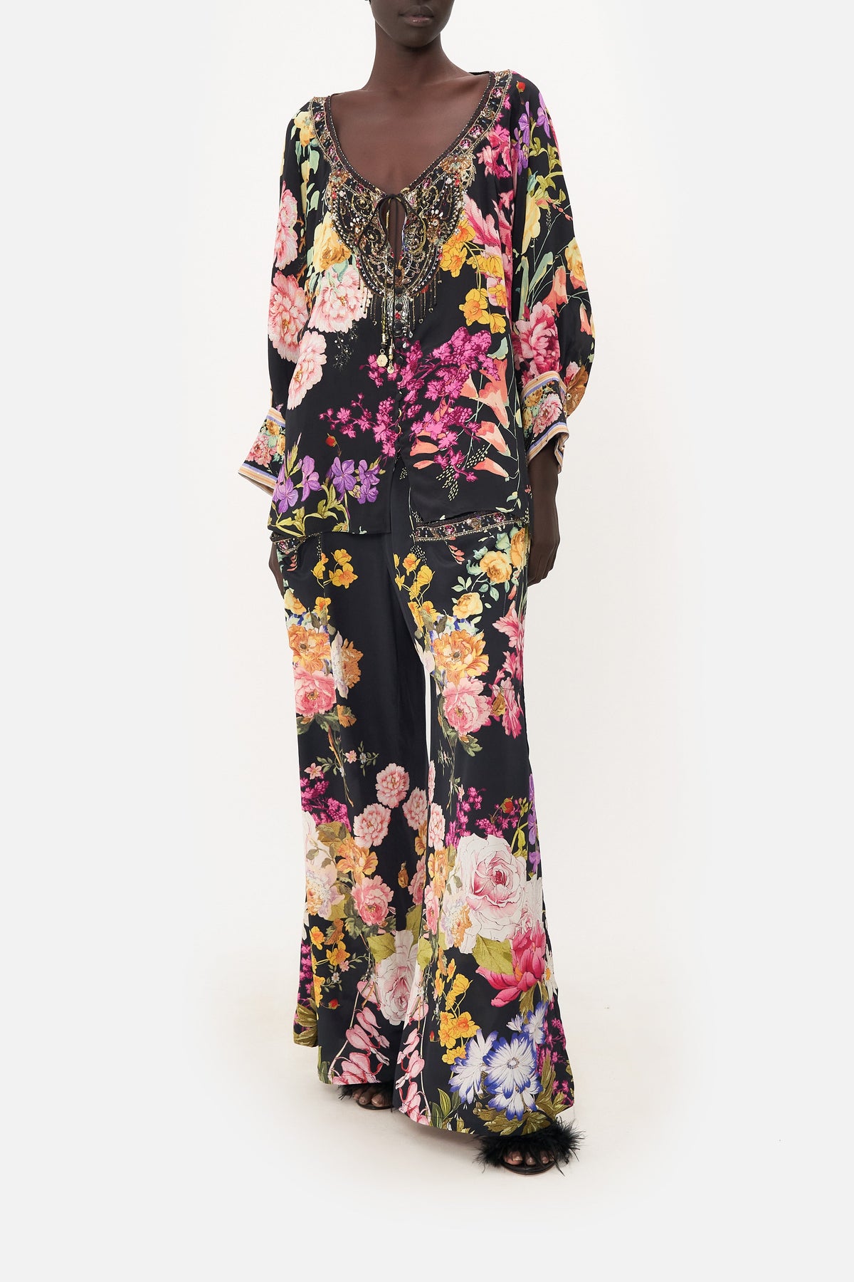 RAGLAN SLEEVE BUTTON UP TOP LIBERTINE LADY