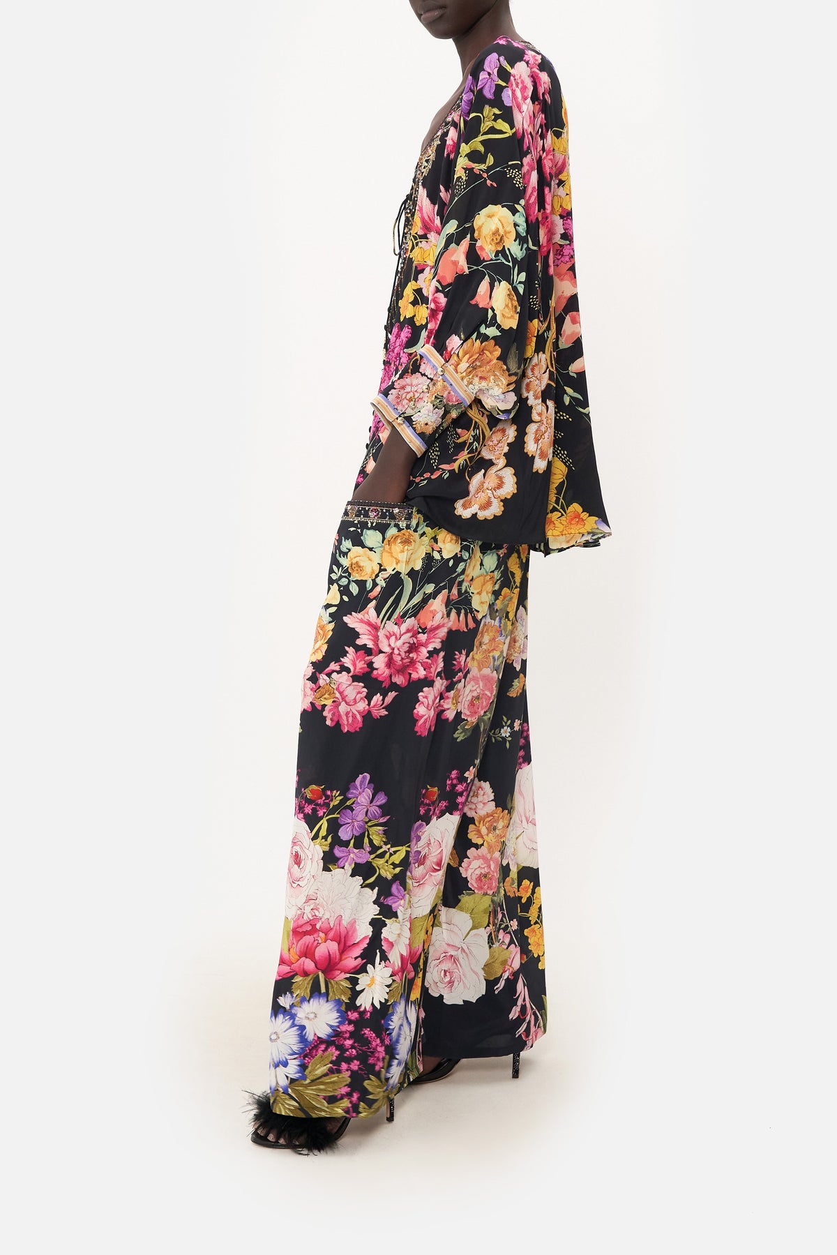 RAGLAN SLEEVE BUTTON UP TOP LIBERTINE LADY