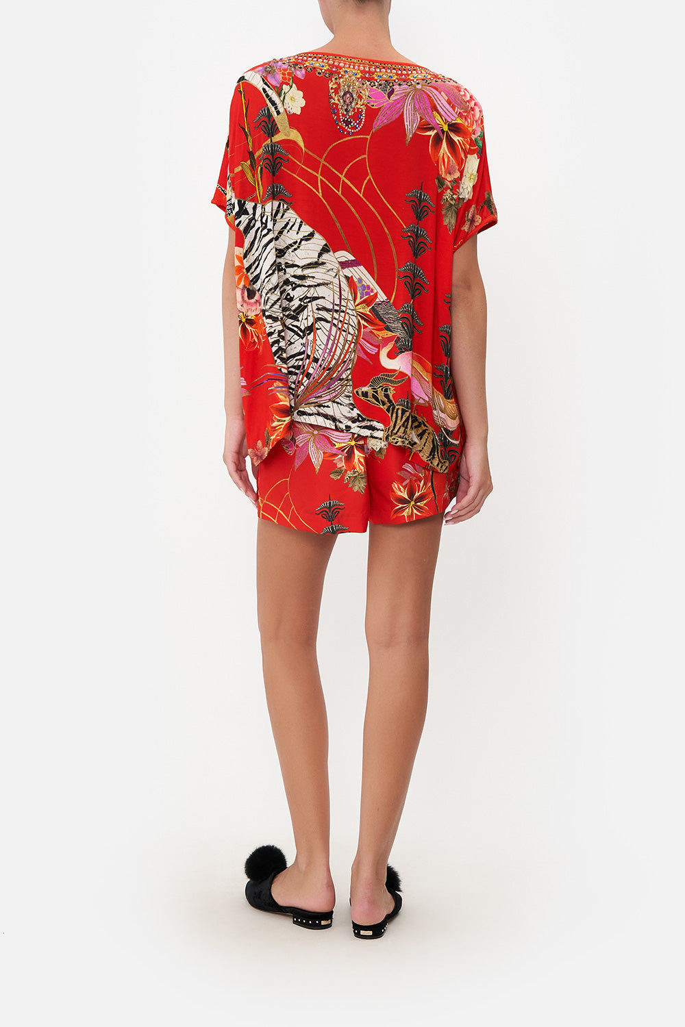 LOOSE FIT ROUND NECK TEE THE LEGEND OF ZIBA