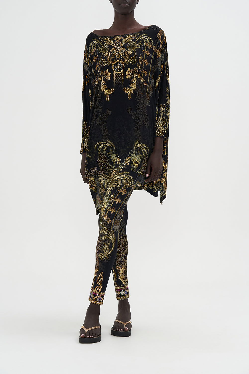 Leggings The Night Is Noir print by CAMILLA