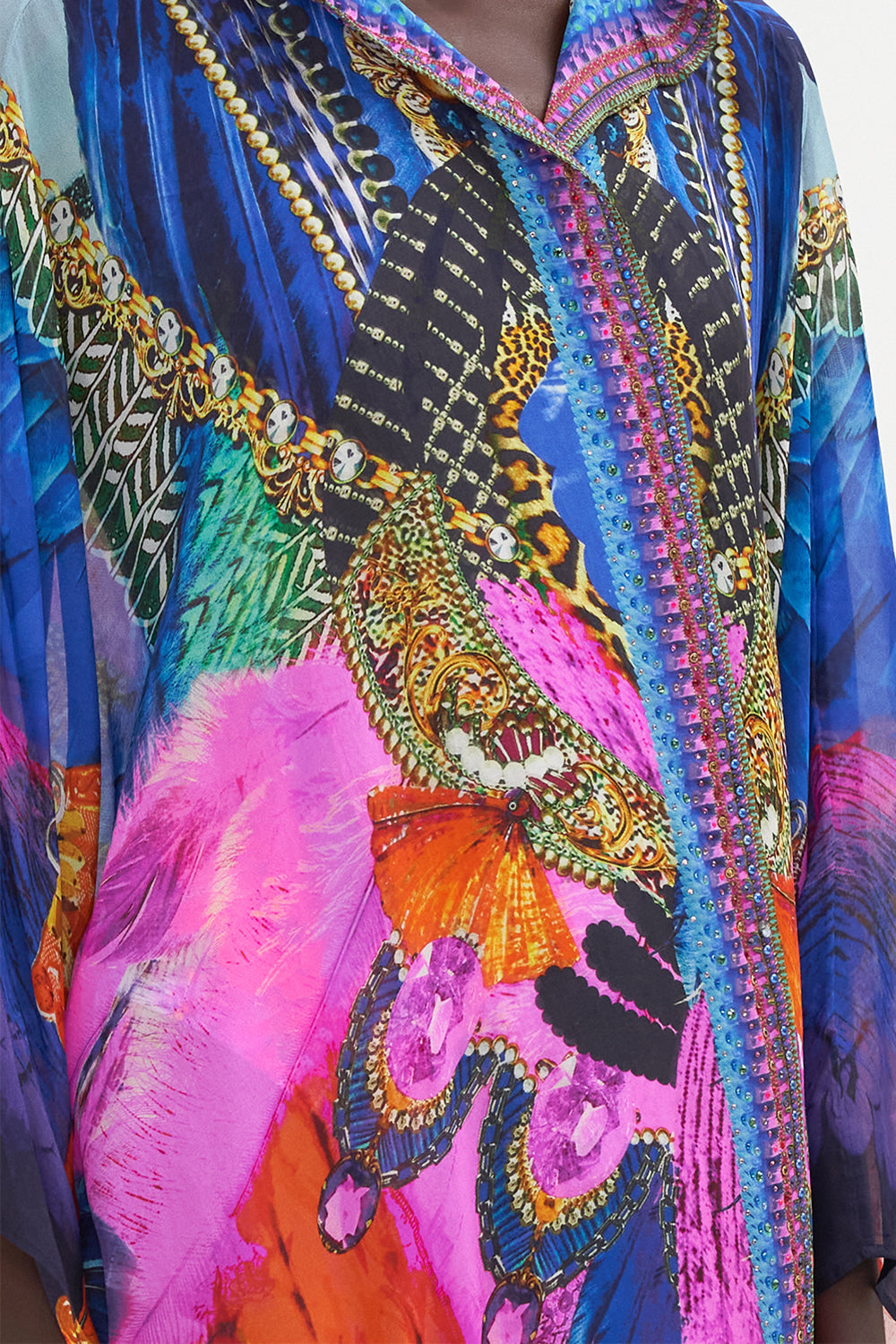 OVERSIZED ROBE DANCING WITH DESTINY