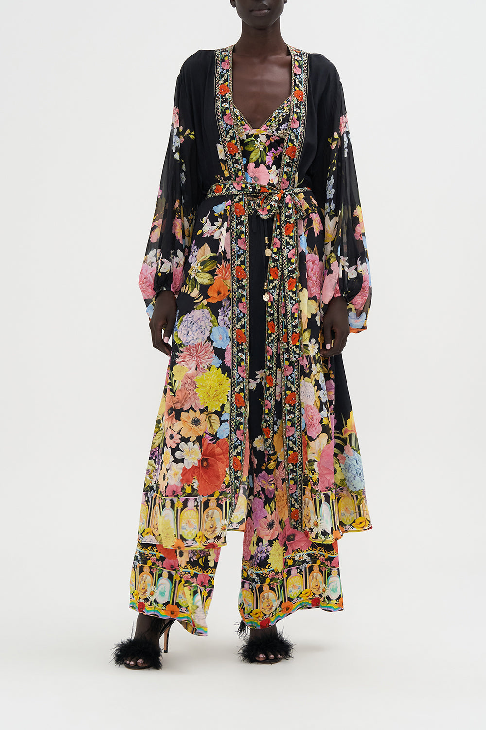 Blouson Sleeve Layer Divine Divinity print by CAMILLA