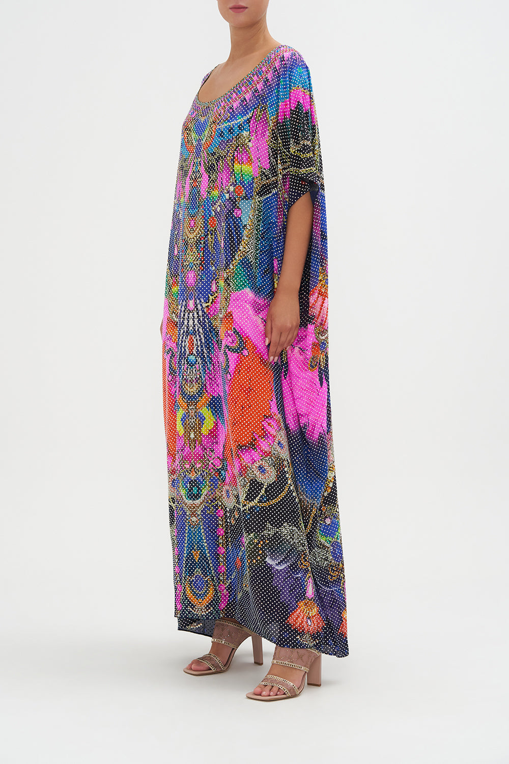 LUXE EMBELLISHED ROUND NECK KAFTAN DANCING WITH DESTINY