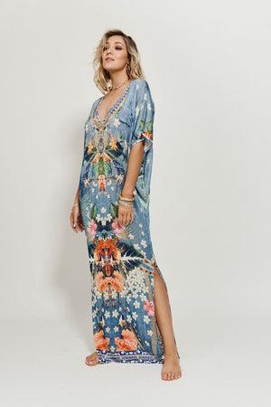 LONG V NECK DRESS WITH TIE FARAWAY FLORALS
