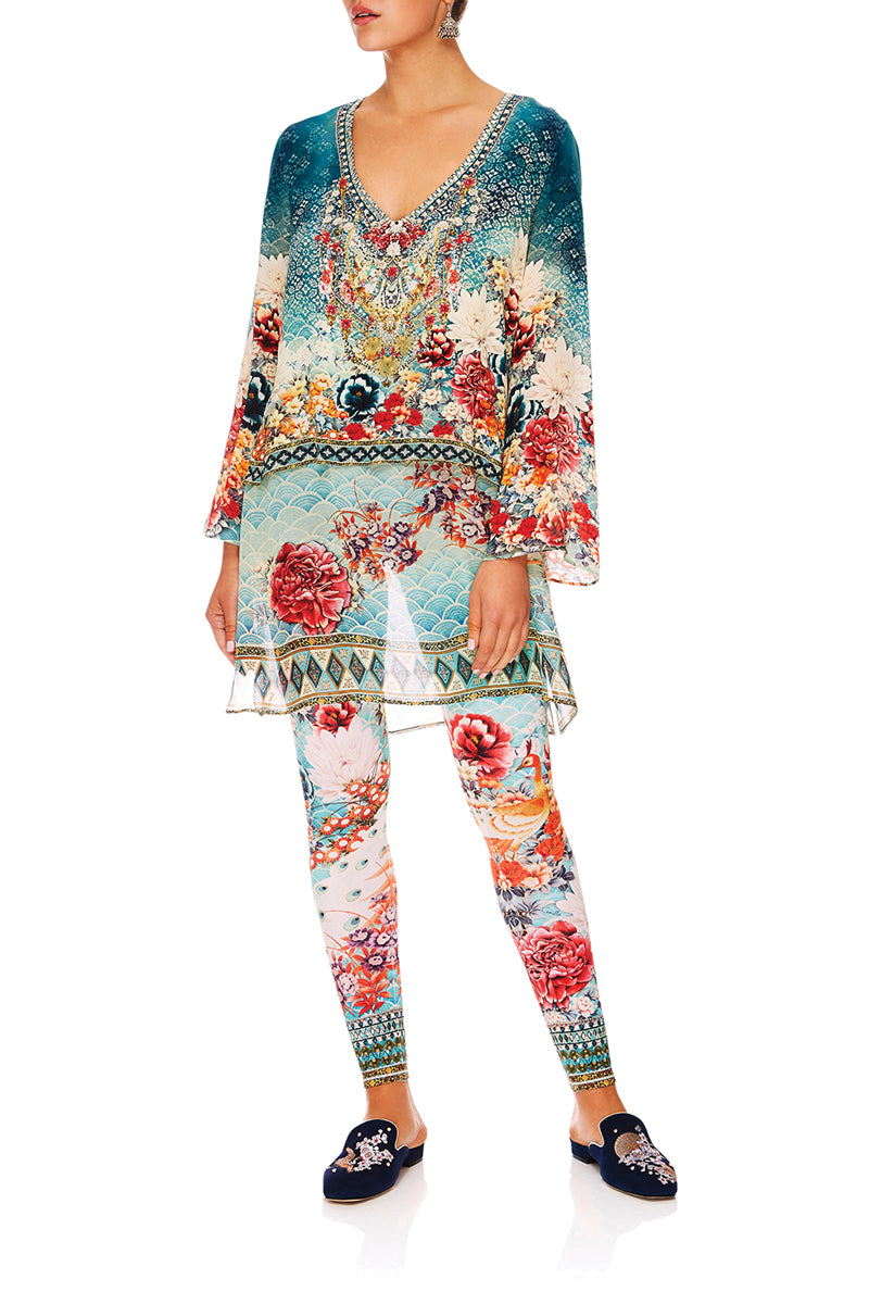 HER HEIRLOOM BLOUSE W SIDE SLIT UNDERLAY