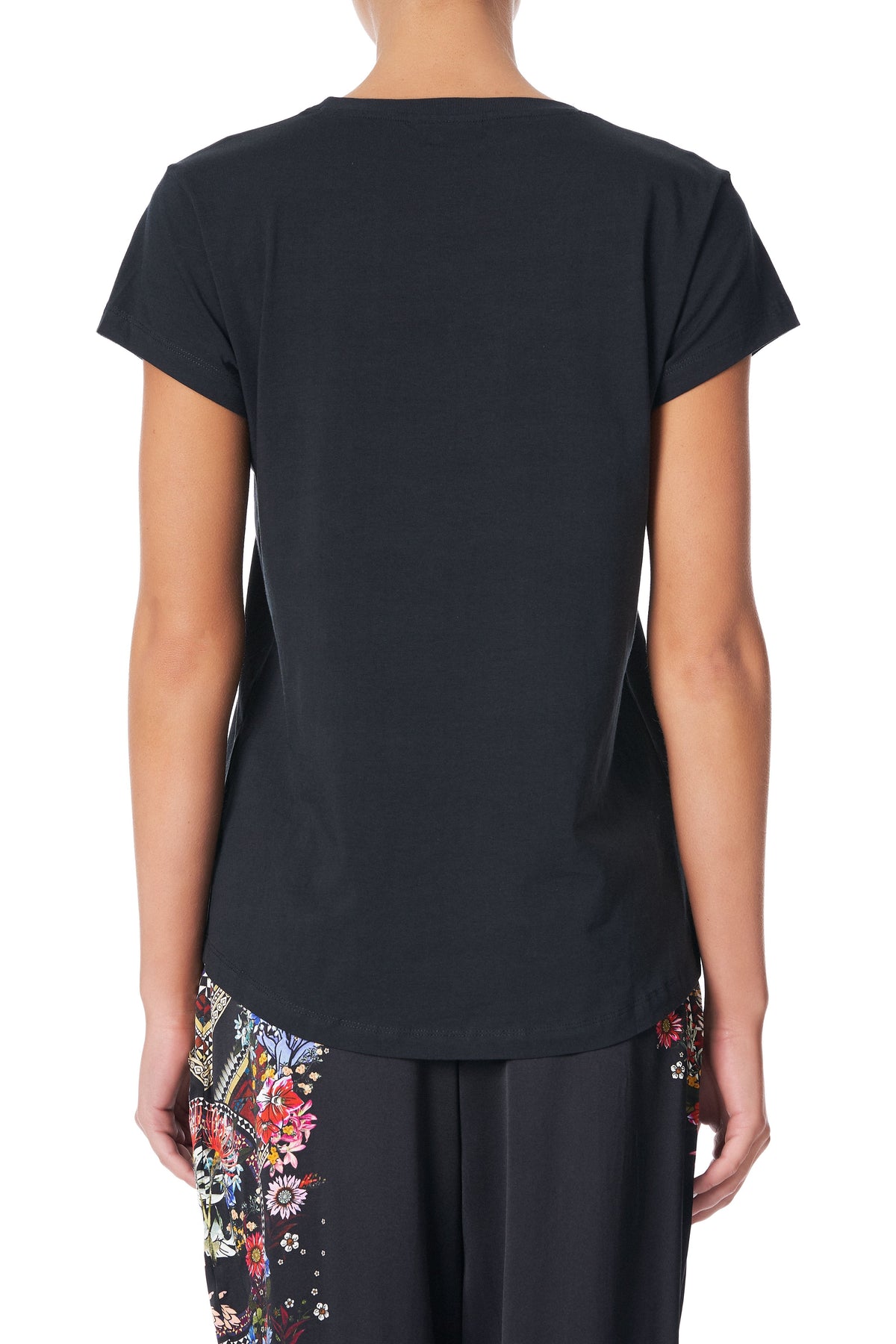 CURVED HEM FITTED TEE BOTANICAL CHRONICLES