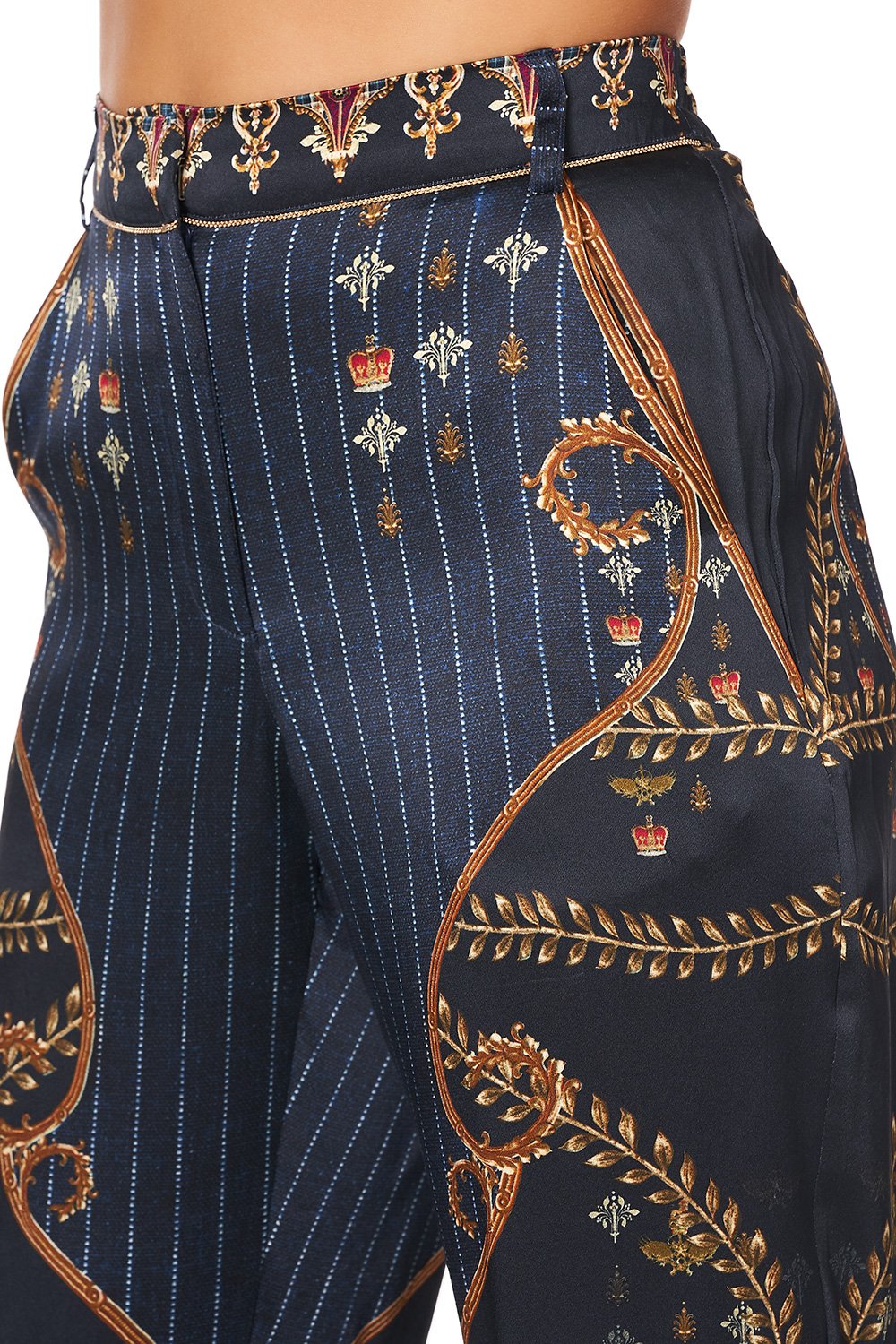 JOGGER WITH ENCASED ELASTIC CUFF DINING HALL DARLING