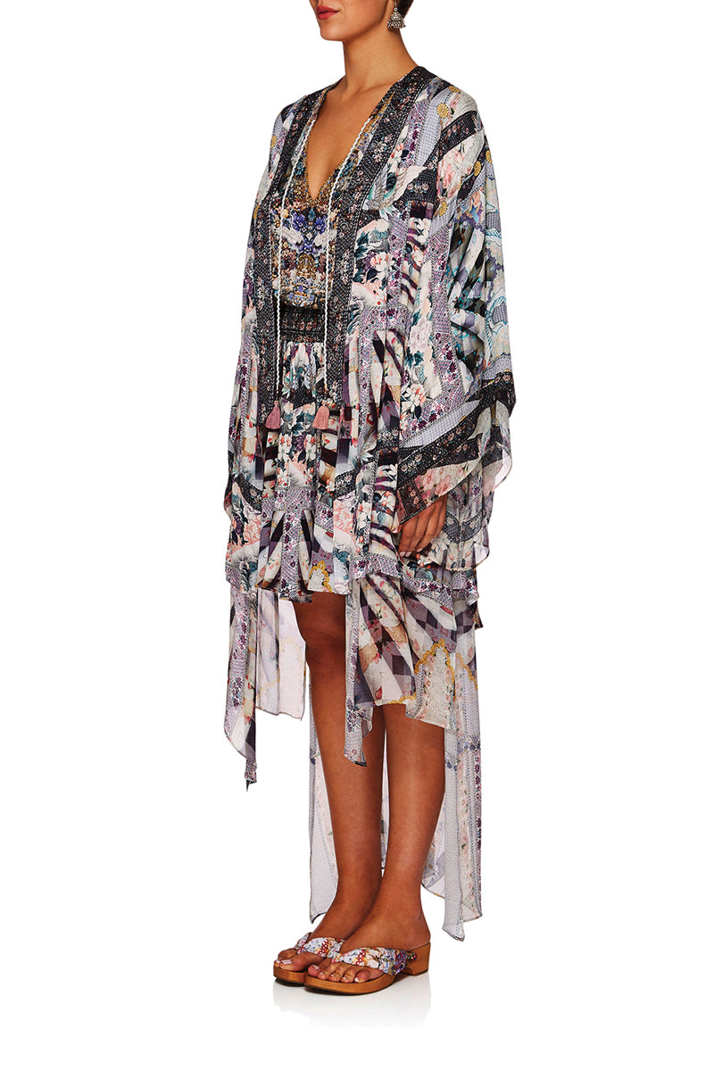 CAMILLA IN HER SHOES KIMONO W LONG UNDERLAYER