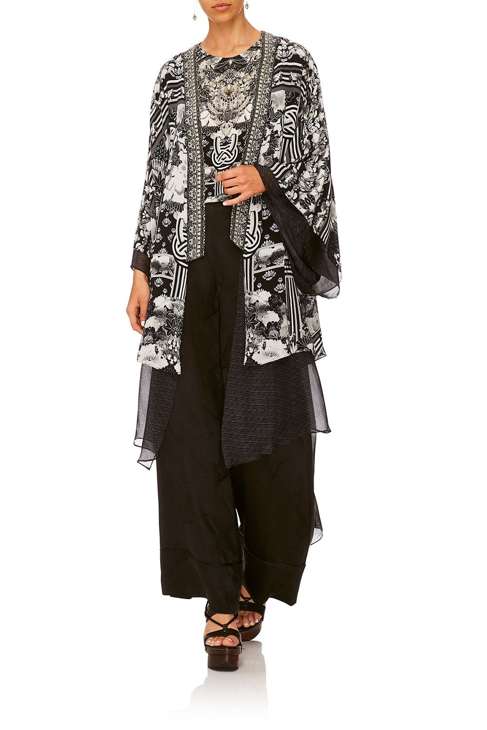 CAMILLA WILD MOONCHILD KIMONO W LONG UNDERLAY