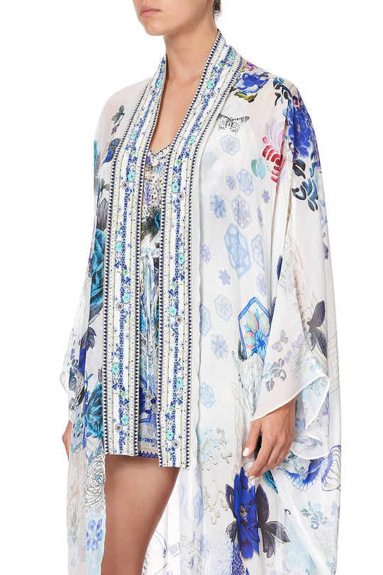 LAYER WITH KIMONO COLLAR SHAKESPEARES GARDEN