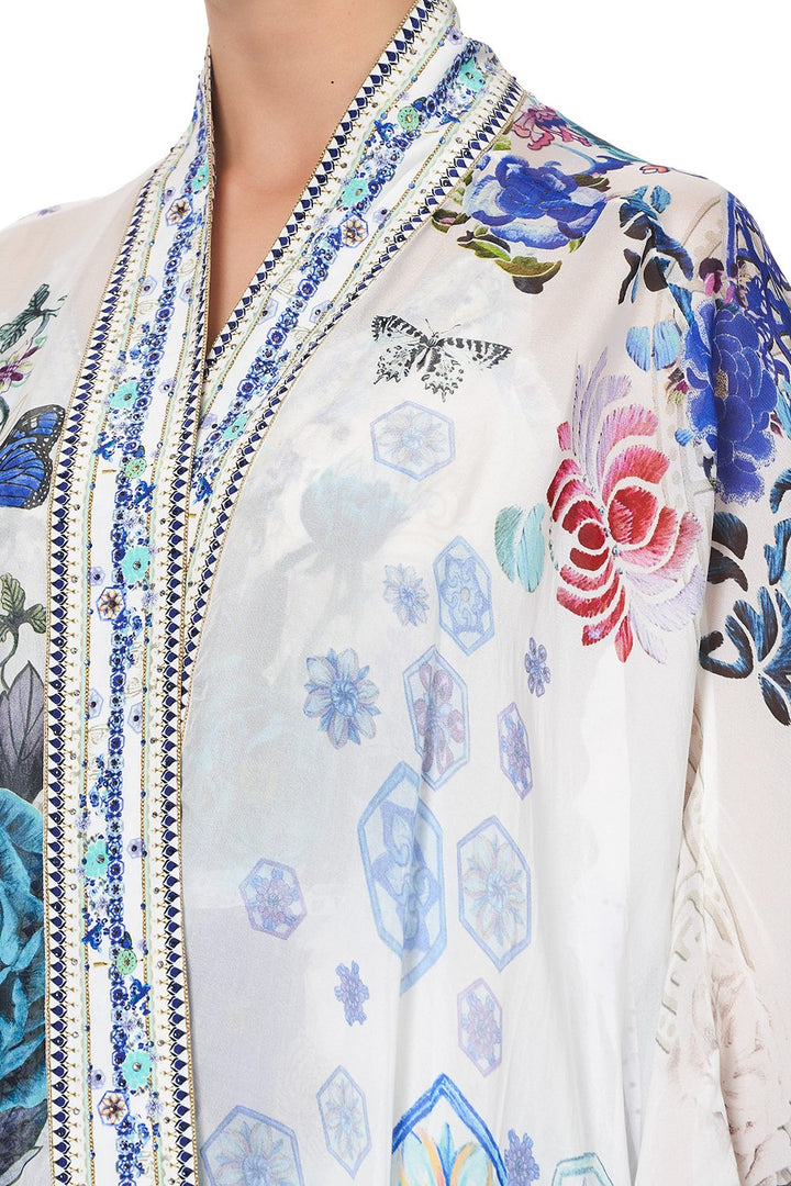 LAYER WITH KIMONO COLLAR WISE WINGS