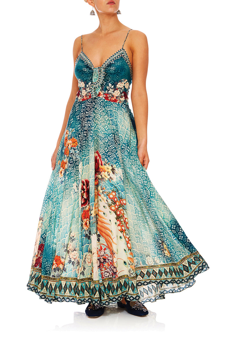 CAMILLA HER HEIRLOOM LONG DRESS W TIE FRONT