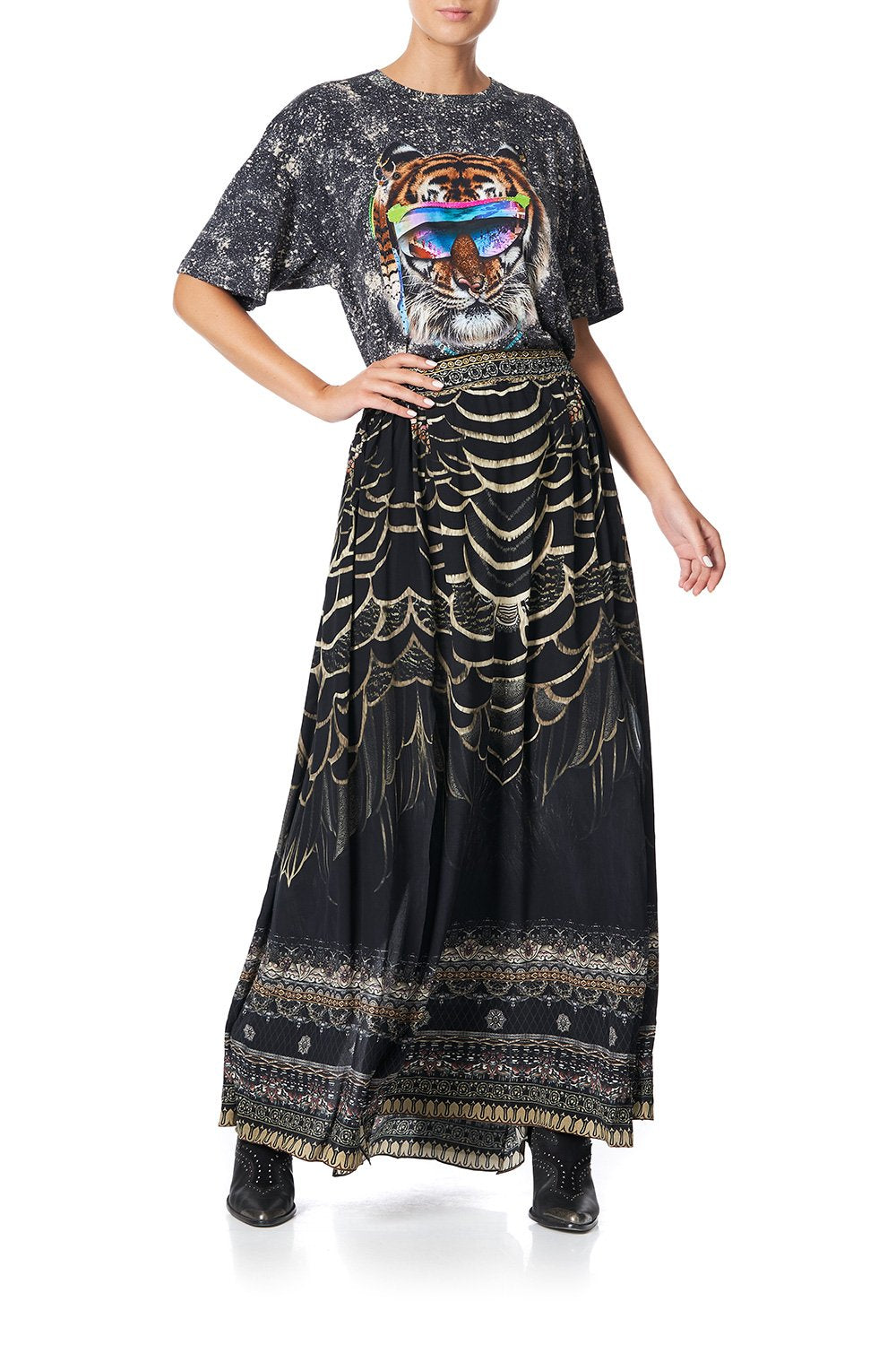 OVERSIZE BAND TEE UNDER A FULL MOON