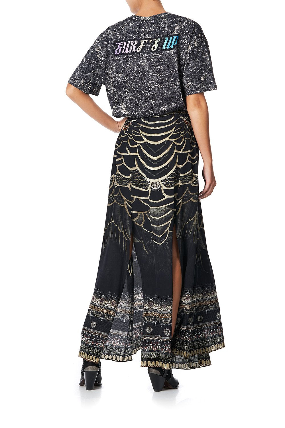 OVERSIZE BAND TEE UNDER A FULL MOON