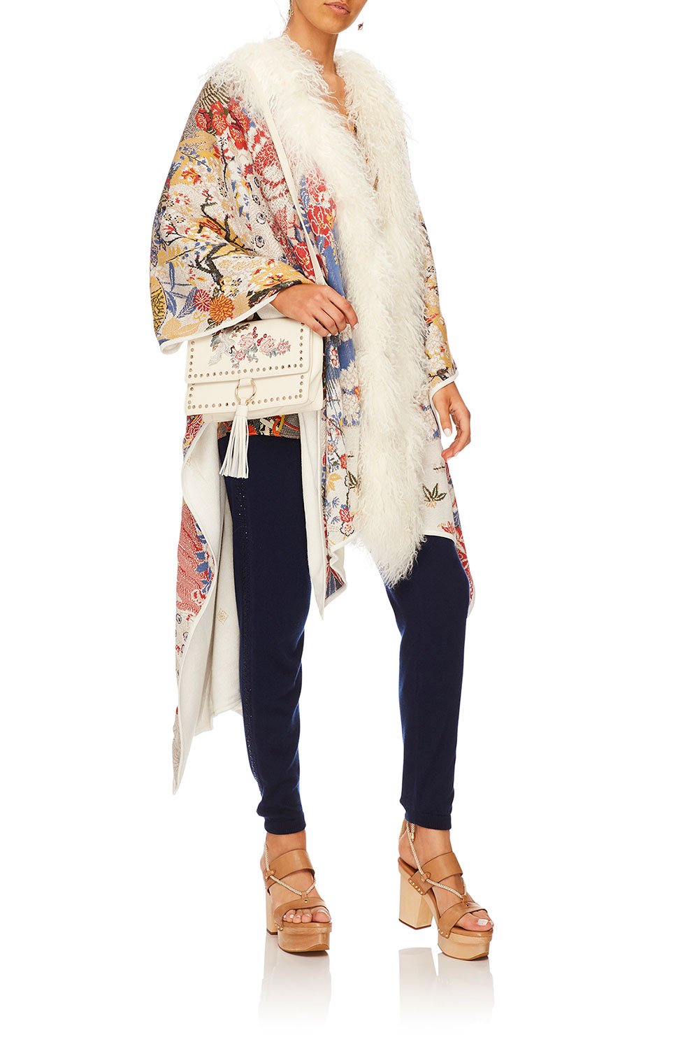 OVERSIZED PONCHO WITH FUR LADY LABYRINTH