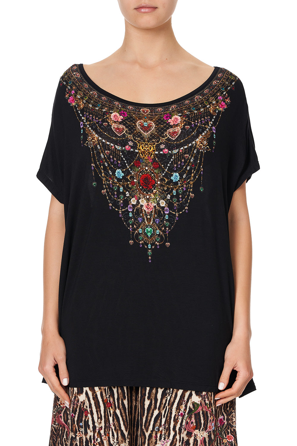 LOOSE FIT TEE A GIRL LIKE YOU