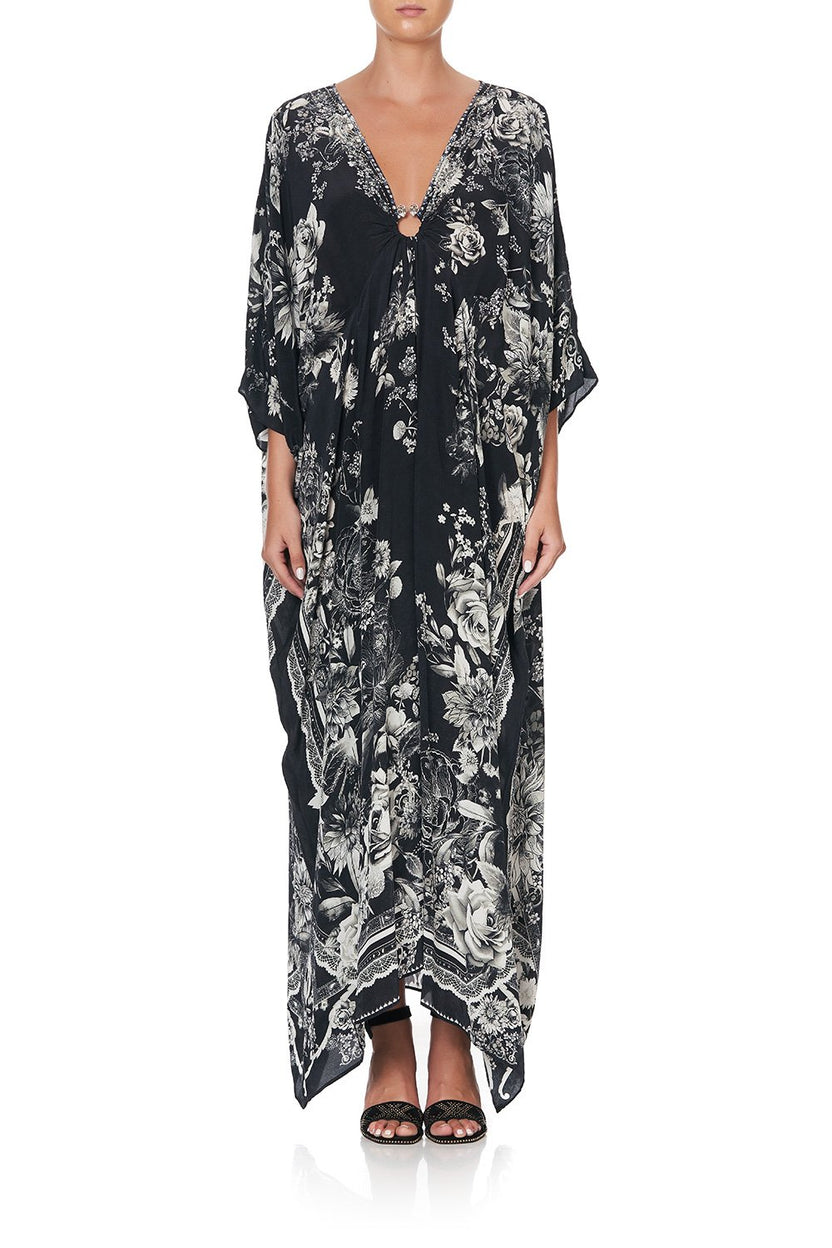SPLIT SLEEVE KAFTAN WITH HARDWARE UNDER SCARAB SKIES