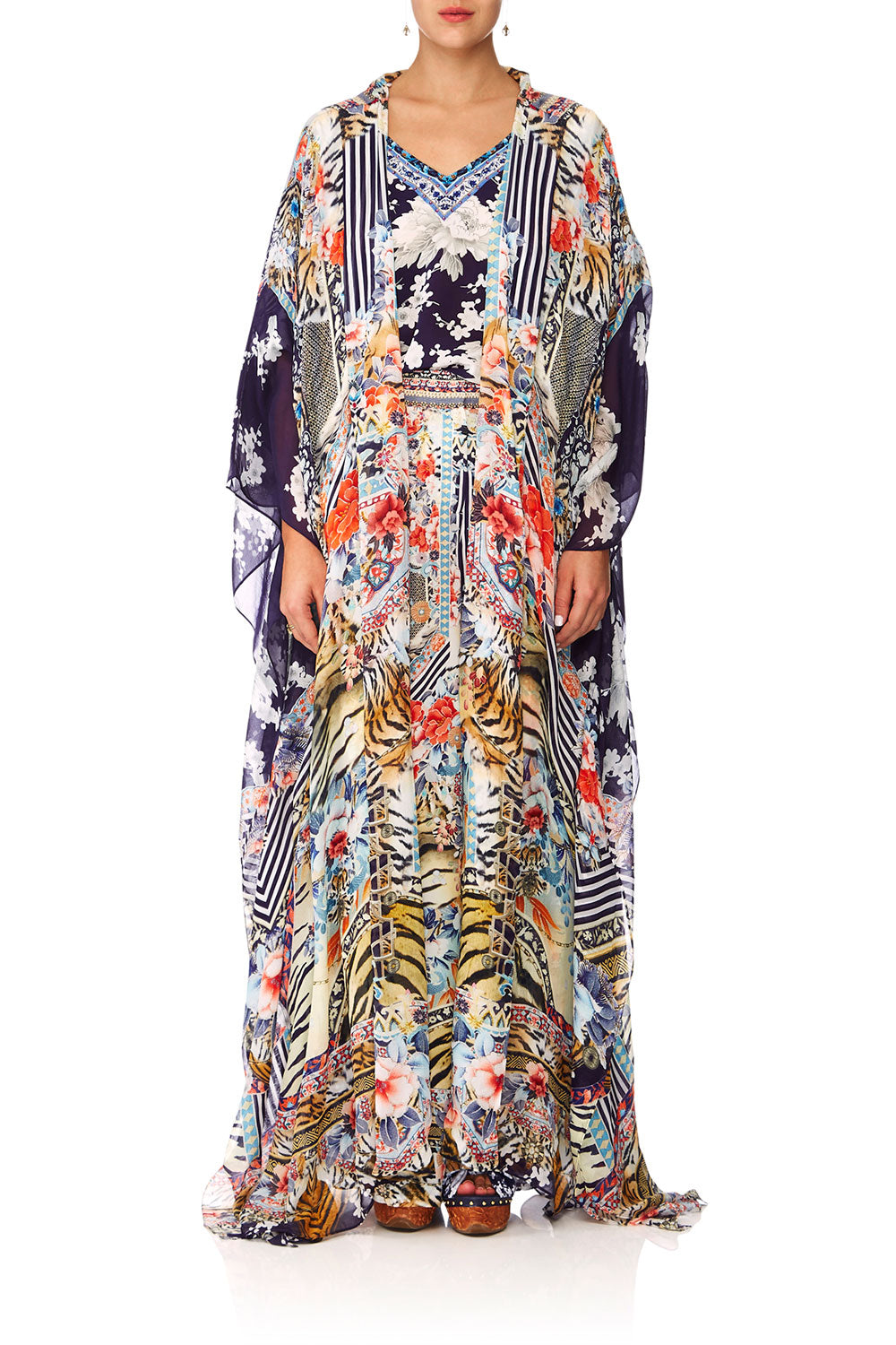 OVERSIZED ROBE THE LONELY WILD – CAMILLA