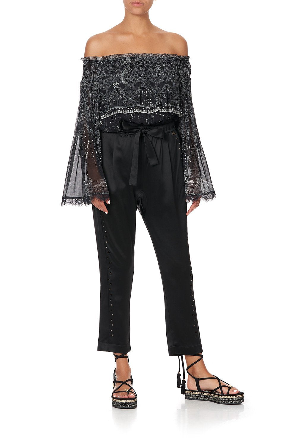 TIERED RUFFLE BLOUSE MIDNIGHT PEARL