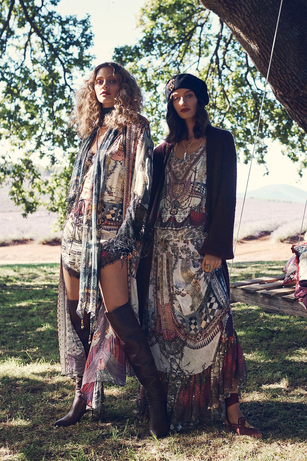 V-NECK LACE PLAYSUIT VIOLET CITY